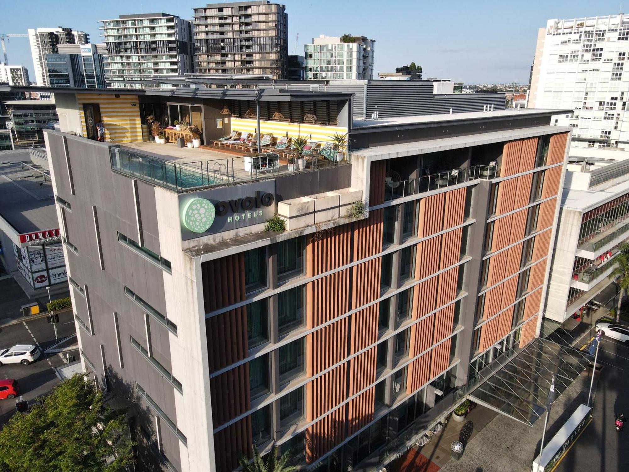 Ovolo The Valley Brisbane Zewnętrze zdjęcie The Hotel's rooftop pool